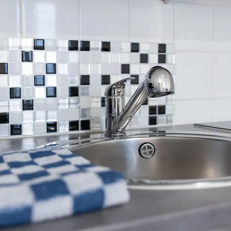 Le Champs Elysées - à 2 Pas De La Gare