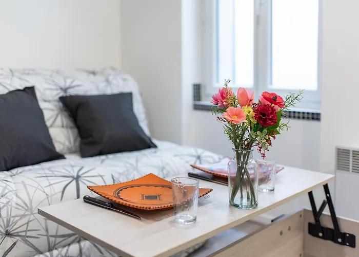 Le Champs Elysees - A 2 Pas De La Gare